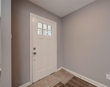 1623 Cherry Ridge Drive - Photo Thumbnail 2
