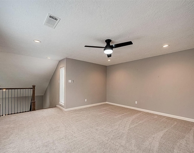 1623 Cherry Ridge Drive - Photo Thumbnail 35