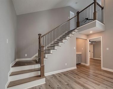 1623 Cherry Ridge Drive - Photo Thumbnail 32