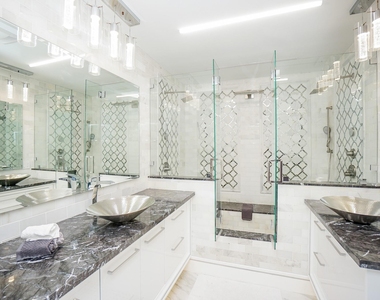 5711 Sugar Hill Drive - Photo Thumbnail 33