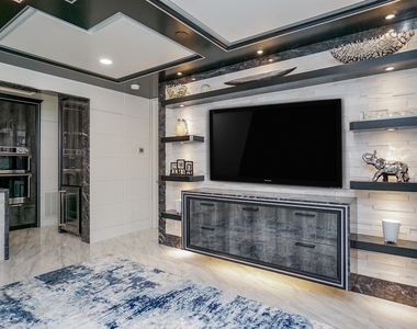 5711 Sugar Hill Drive - Photo Thumbnail 4