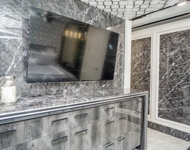 5711 Sugar Hill Drive - Photo Thumbnail 23