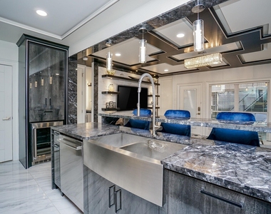 5711 Sugar Hill Drive - Photo Thumbnail 13