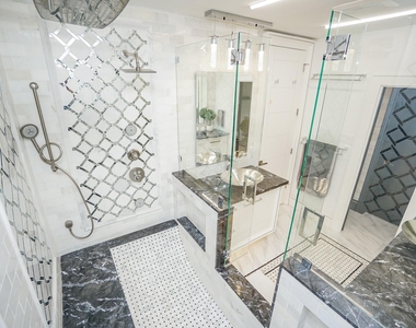 5711 Sugar Hill Drive - Photo Thumbnail 35