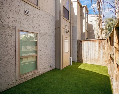 5711 Sugar Hill Drive - Photo Thumbnail 44