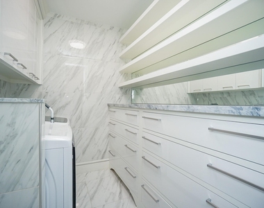 5711 Sugar Hill Drive - Photo Thumbnail 39