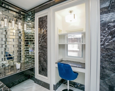 5711 Sugar Hill Drive - Photo Thumbnail 25