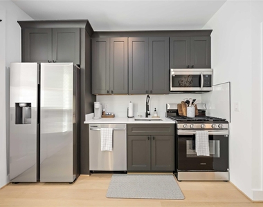 3028 Lamar Street - Photo Thumbnail 10