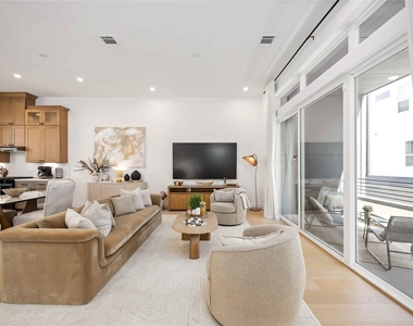 3028 Lamar Street - Photo Thumbnail 15