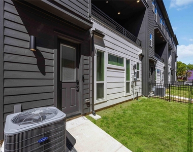 3028 Lamar Street - Photo Thumbnail 43