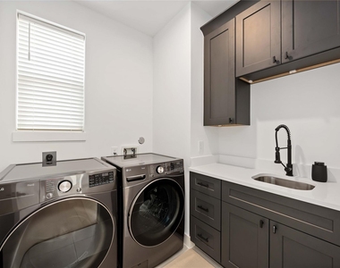 3028 Lamar Street - Photo Thumbnail 28