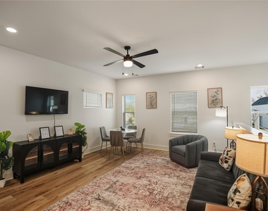 8017 Cora Street - Photo Thumbnail 6