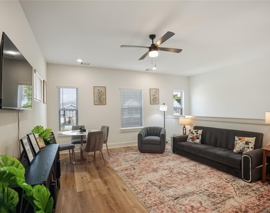 8017 Cora Street - Photo Thumbnail 7