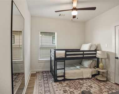8017 Cora Street - Photo Thumbnail 17