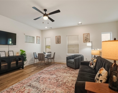 8017 Cora Street - Photo Thumbnail 9