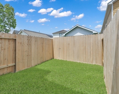 8017 Cora Street - Photo Thumbnail 27