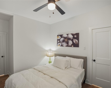 8017 Cora Street - Photo Thumbnail 12