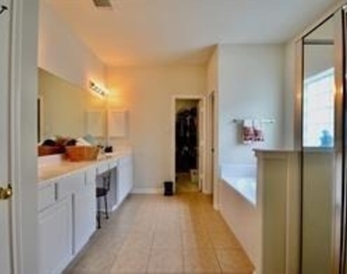 17715 Emerald Garden Lane - Photo Thumbnail 26