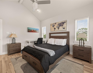 6744 Del Rio Street - Photo Thumbnail 16