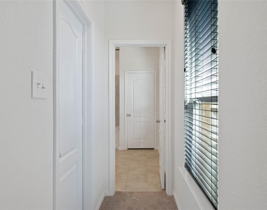 4007 Mossy Banks Lane - Photo Thumbnail 20