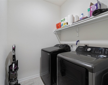 4007 Mossy Banks Lane - Photo Thumbnail 28