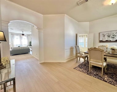5822 Carta Valley Lane - Photo Thumbnail 2