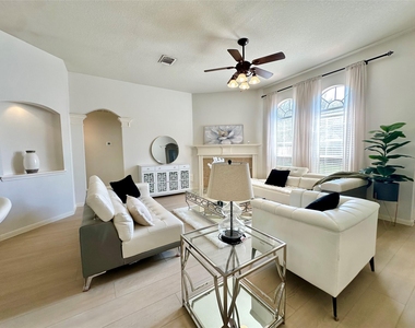 5822 Carta Valley Lane - Photo Thumbnail 8