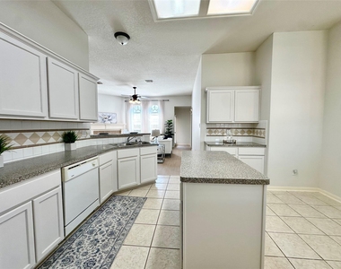 5822 Carta Valley Lane - Photo Thumbnail 11