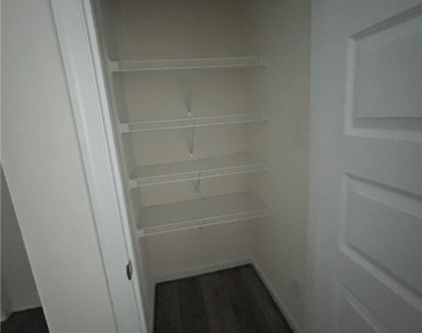 12109 Oxford Landing Drive - Photo Thumbnail 17