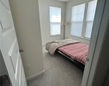 12109 Oxford Landing Drive - Photo Thumbnail 8