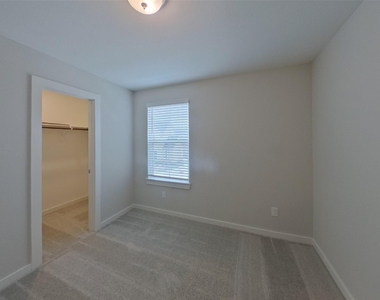 22808 Terrazzo Drive - Photo Thumbnail 11