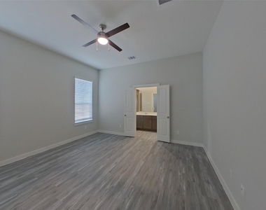 22808 Terrazzo Drive - Photo Thumbnail 7
