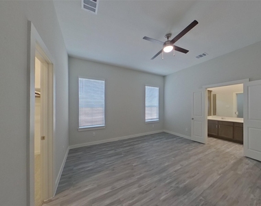 22808 Terrazzo Drive - Photo Thumbnail 6