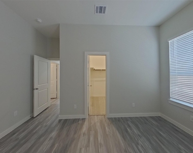 22808 Terrazzo Drive - Photo Thumbnail 8
