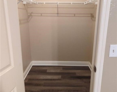 1503 Sw 48th Terrace - Photo Thumbnail 9