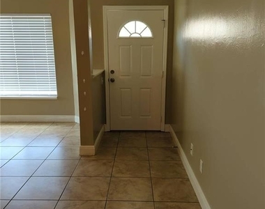 1503 Sw 48th Terrace - Photo Thumbnail 2