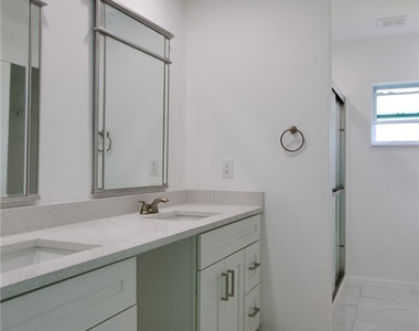 3433 Jeffcott Street - Photo Thumbnail 19
