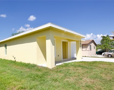 3433 Jeffcott Street - Photo Thumbnail 2