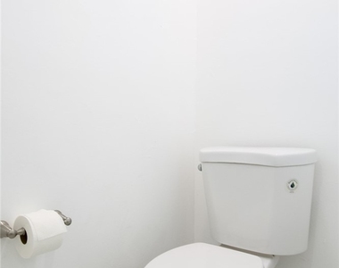 3433 Jeffcott Street - Photo Thumbnail 21