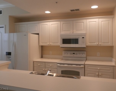 8341 Whiskey Preserve Circle - Photo Thumbnail 8