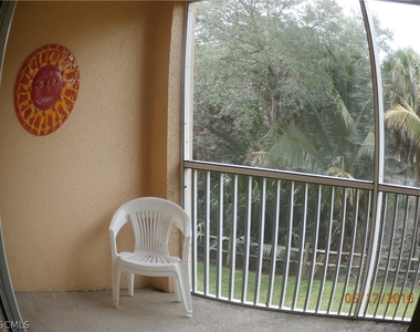 8341 Whiskey Preserve Circle - Photo Thumbnail 15