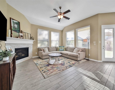 120 Buckeye Drive - Photo Thumbnail 7
