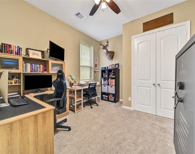 120 Buckeye Drive - Photo Thumbnail 13