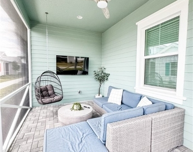 7289 Saona Court - Photo Thumbnail 5