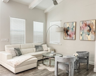 7289 Saona Court - Photo Thumbnail 2