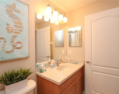 10313 Heritage Bay Boulevard - Photo Thumbnail 21