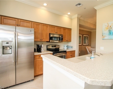 10313 Heritage Bay Boulevard - Photo Thumbnail 30