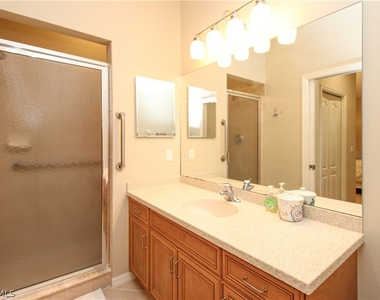 10313 Heritage Bay Boulevard - Photo Thumbnail 15