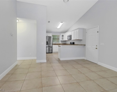 2130 Arbour Walk Circle - Photo Thumbnail 6