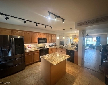 120 Pebble Shores Drive - Photo Thumbnail 1